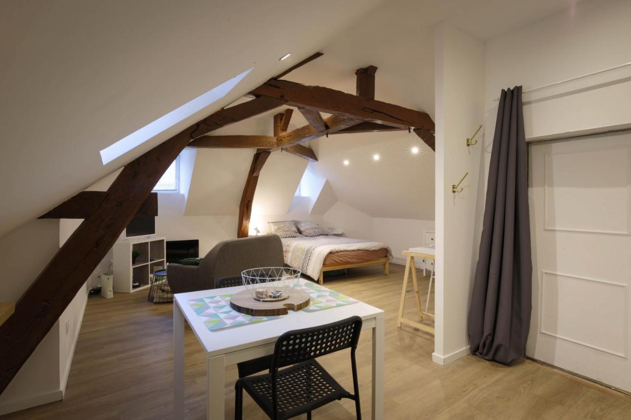 Studio Neuf Cosy La Fleche Apartment Luaran gambar